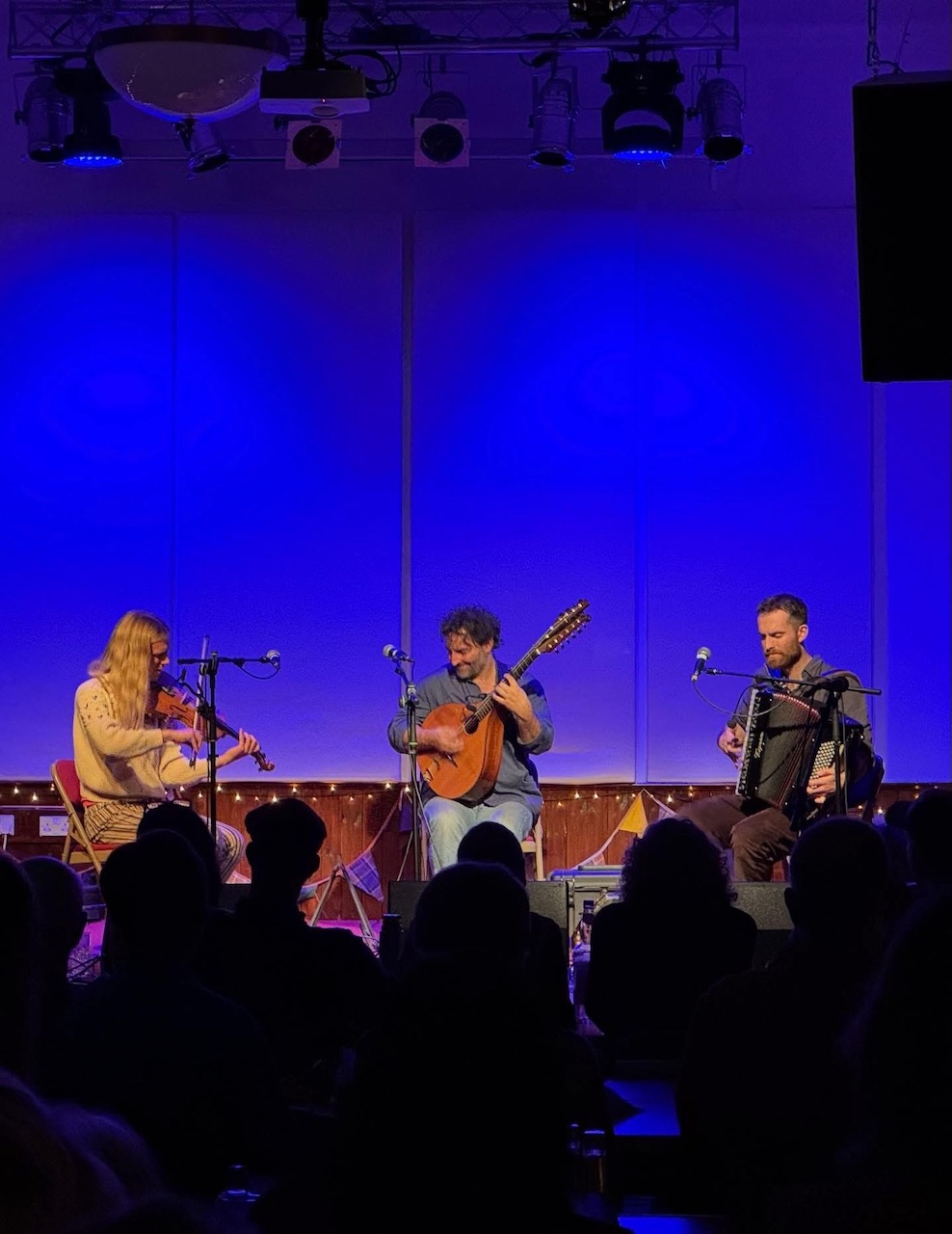 Interview with Tarren: Pioneering ‘New-Folk’